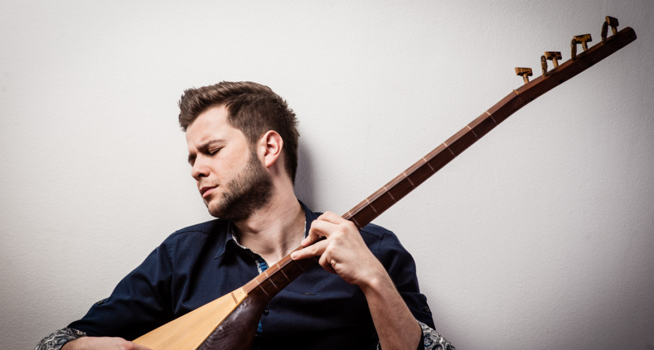 „Kultura na ulice 2025!“: Koncert benda „Jusuf Brkić – Trio“ 22. juna u Svrzinoj kući