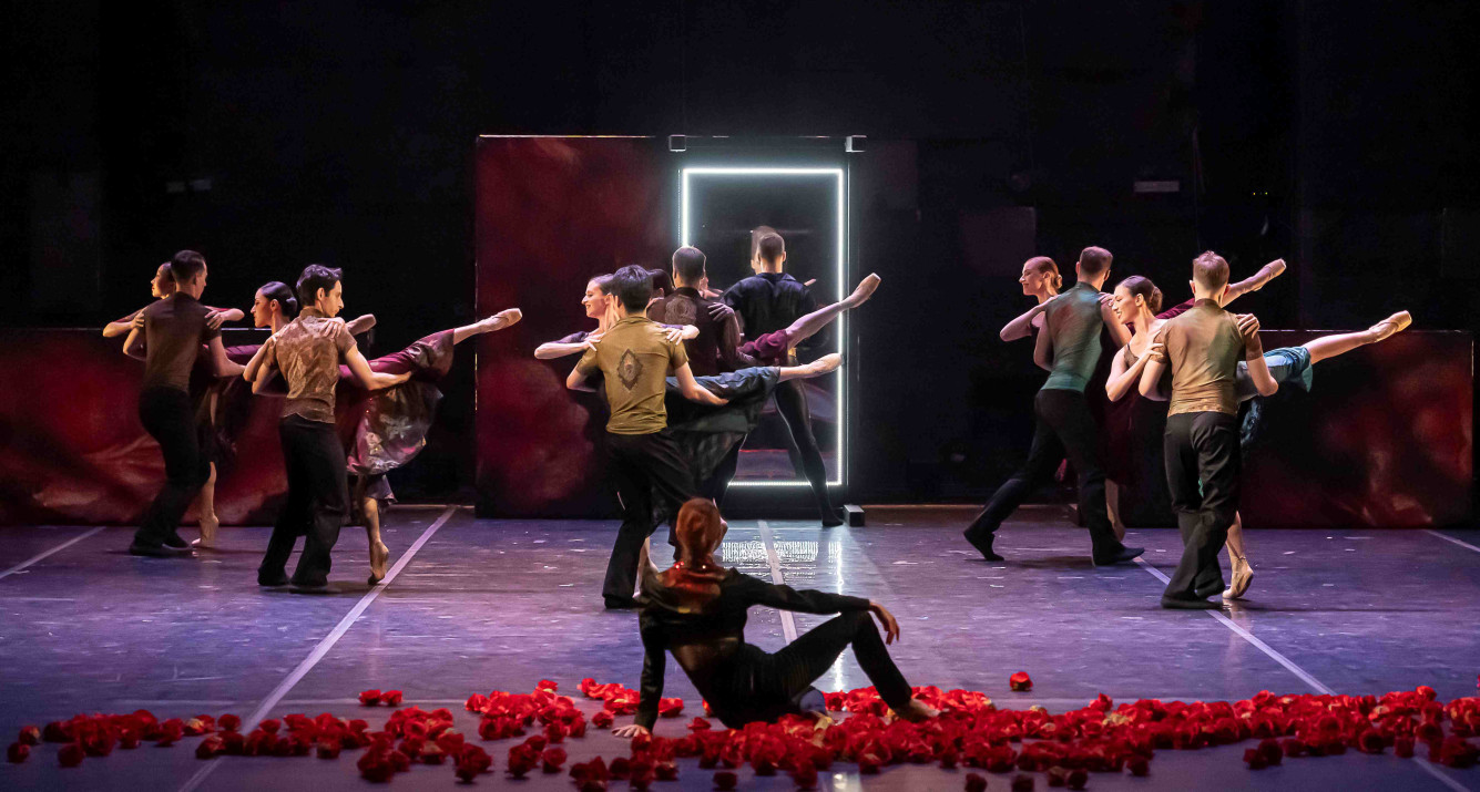 Spektakularni balet “Carmen; Bolero“ večeras na Festivalu mediteranskog teatra Purgatorije u Tivtu
