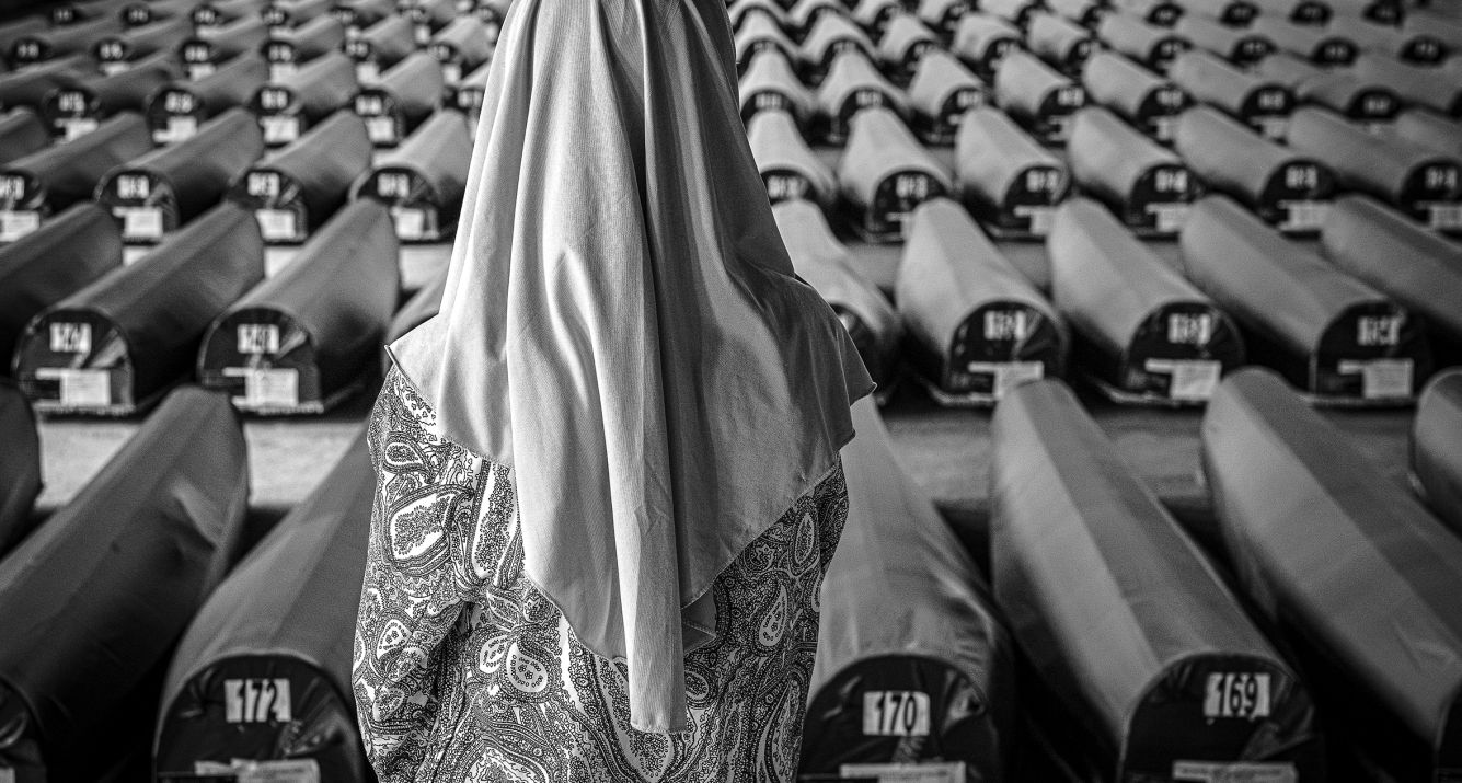 Otvaranje izložbe Velije Hasanbegovića „Potočarske sjene“ u četvrtak, 10. jula povodom obilježavanja 30. godišnjice od genocida u Srebrenici