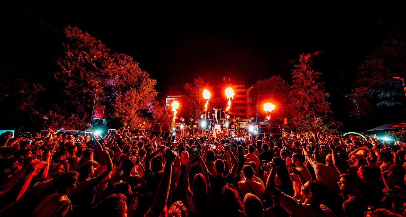 Kultura na ulice! x Garden of Dreams priredili spektakl na Trgu oslobođenja – Alija Izetbegović