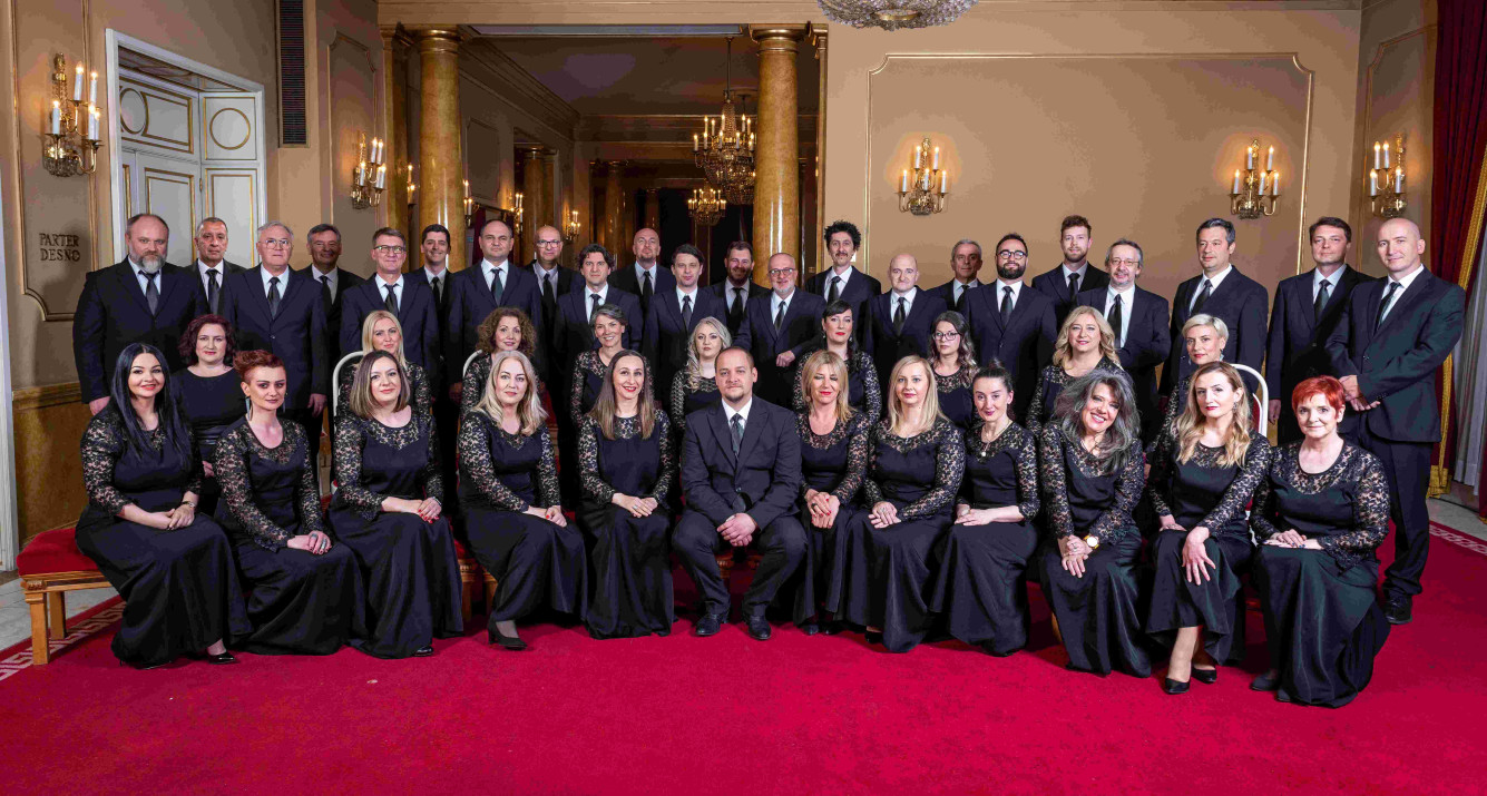 Spektakularan koncert hora Opere NPS i Sarajevske filharmonije „Simfonija Sarajeva“ 30. augusta na Pozorišnom Trgu Susan Sontag
