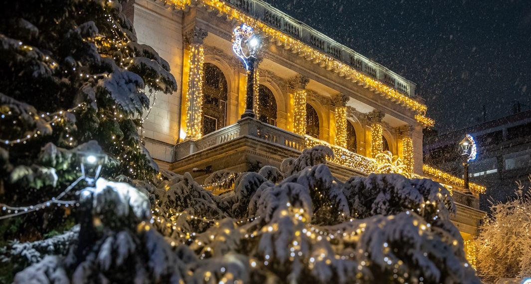 Narodno pozorište Sarajevo: U decembru rekordnih osam rasprodanih predstava, prilika za kupovinu ulaznica za još sedam naslova